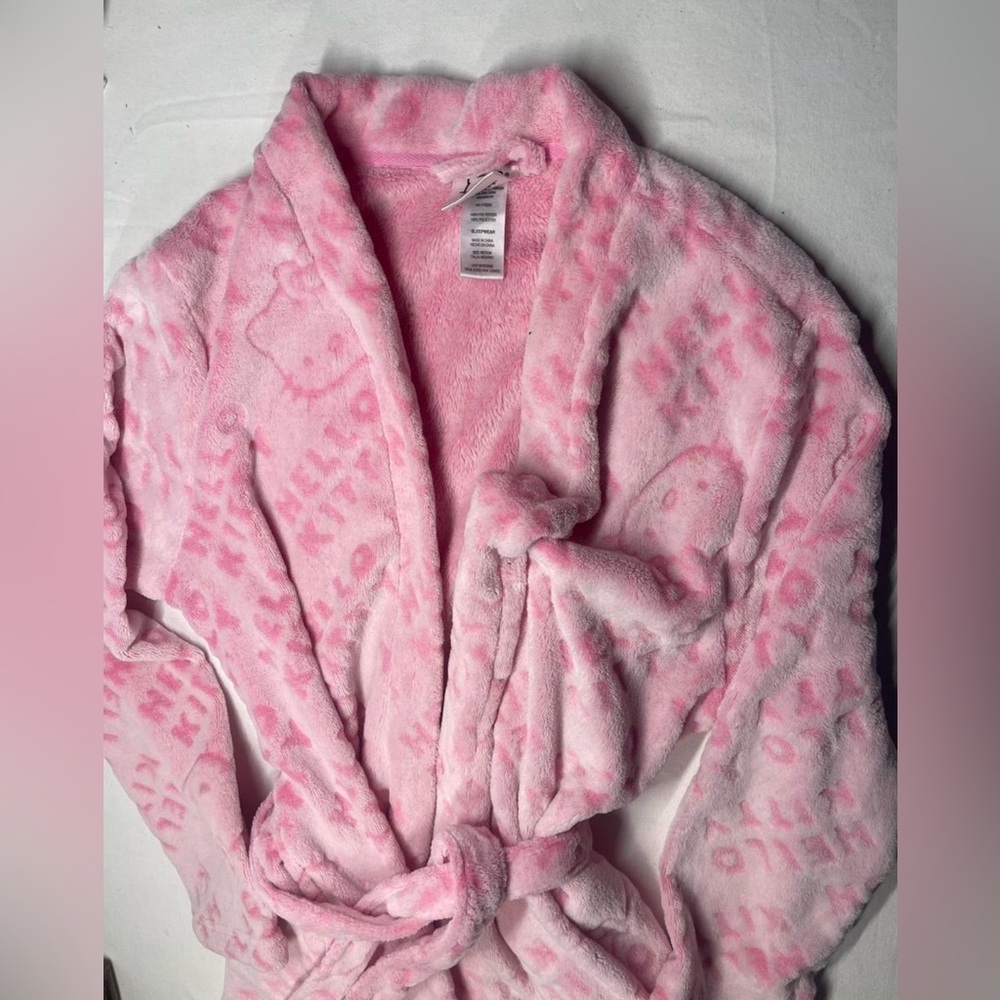 Hello Kitty Pink Fleece Robe - Picture 3 of 5